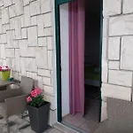 Sobe Kraft 1 Apartment Zivogosce